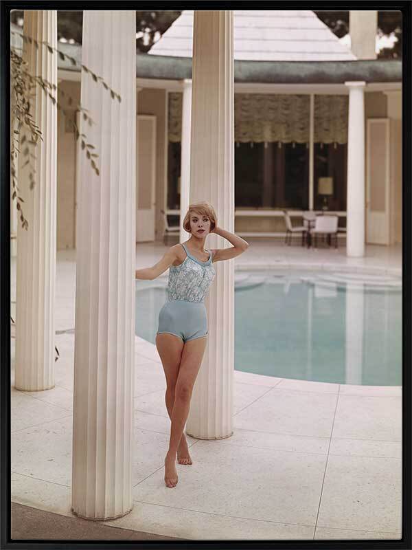 Poolside Glamour I Canvas Art Print